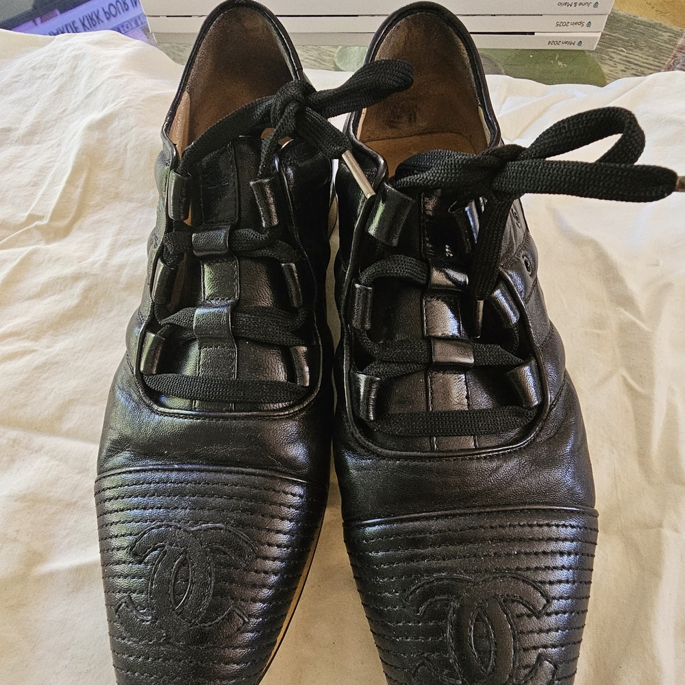 CHANEL Black Men's Oxfords